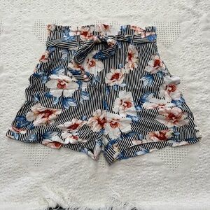 Joe B by Joe Benbasset Floral Striped Shorts (S?)